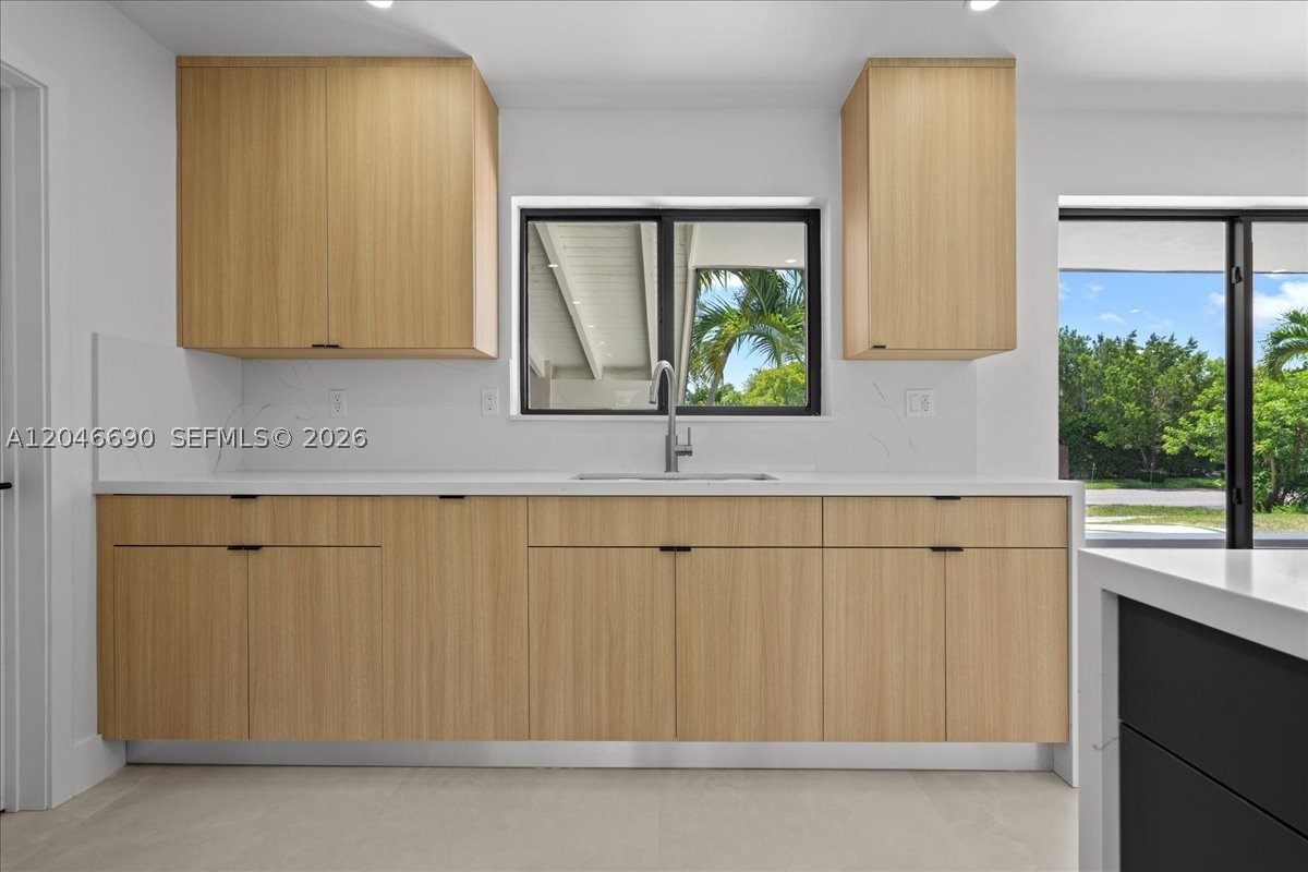 FAIRWAY PINES 1ST ADDN - Residential
