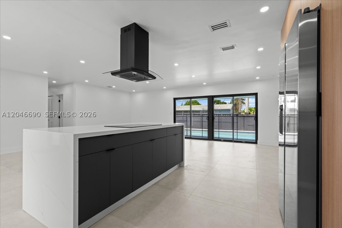 FAIRWAY PINES 1ST ADDN - Residential