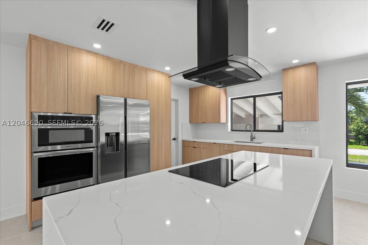 FAIRWAY PINES 1ST ADDN - Residential