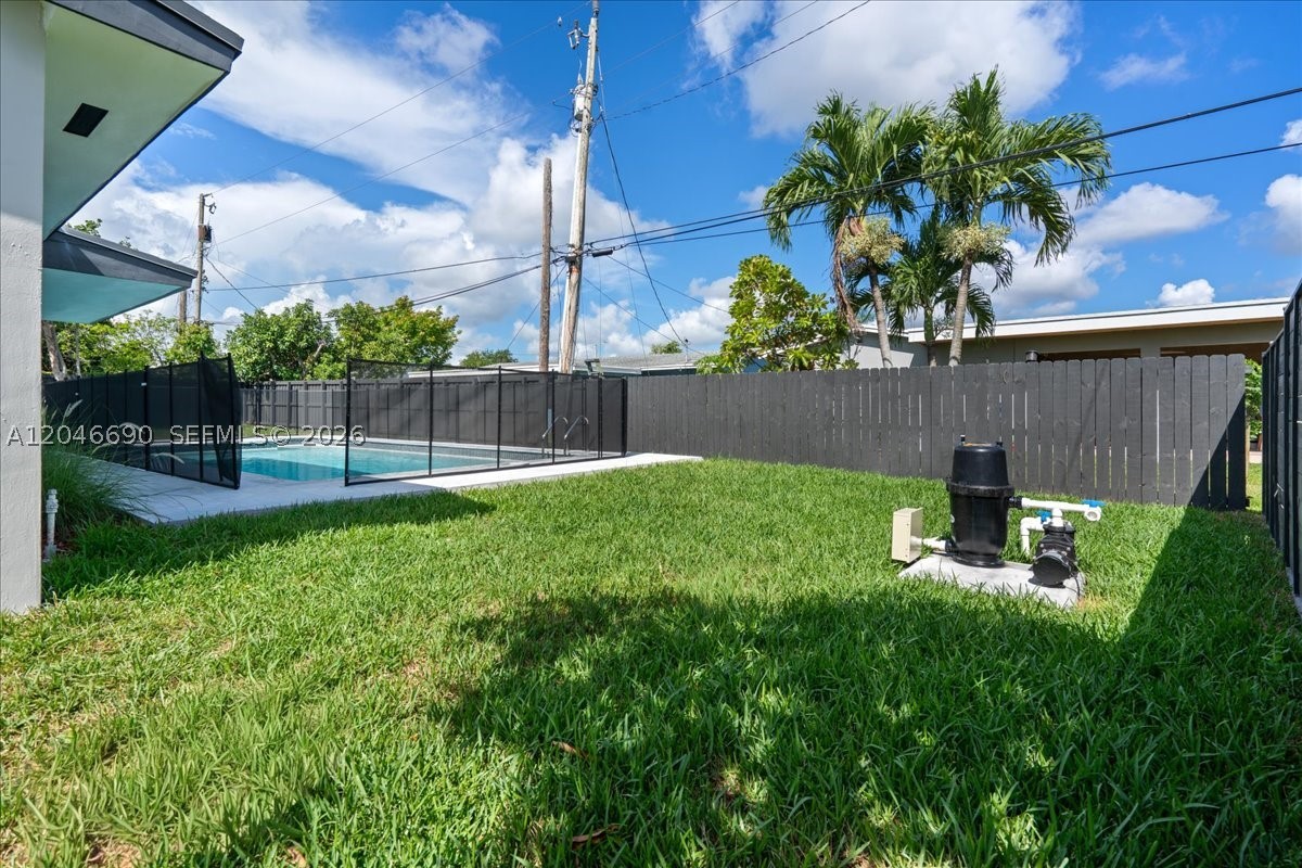 FAIRWAY PINES 1ST ADDN - Residential