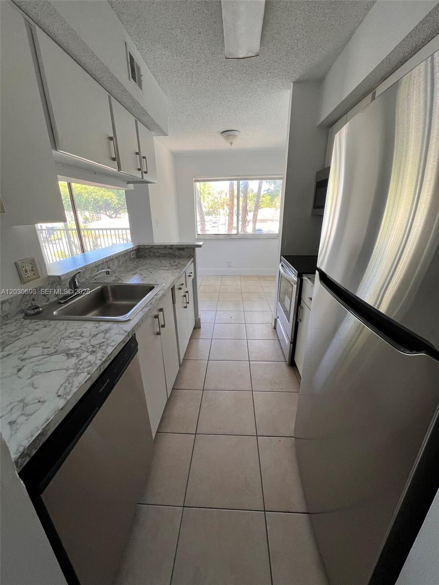 SUN VISTA GARDENS CONDO - Residential Lease