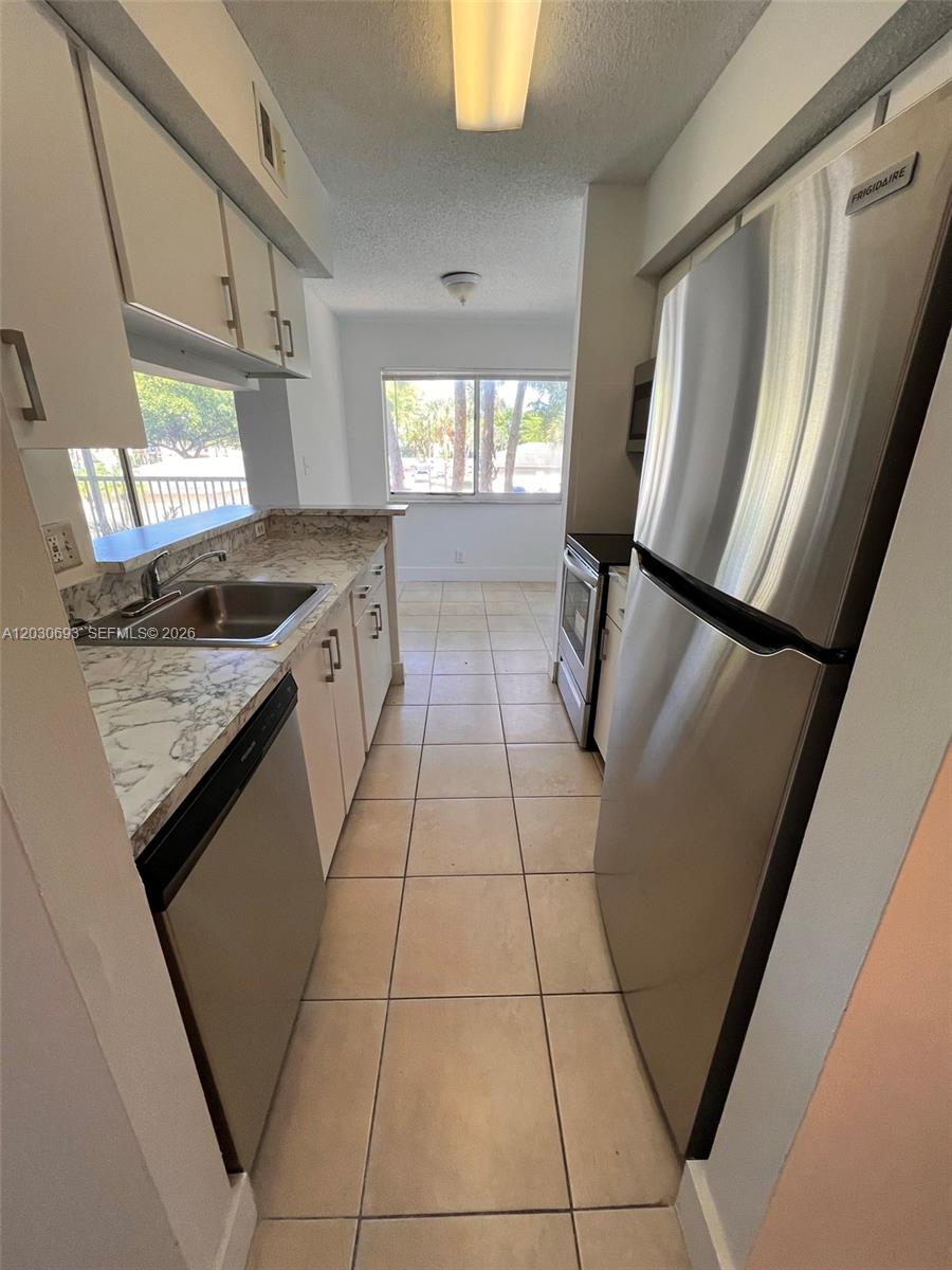 SUN VISTA GARDENS CONDO - Residential Lease