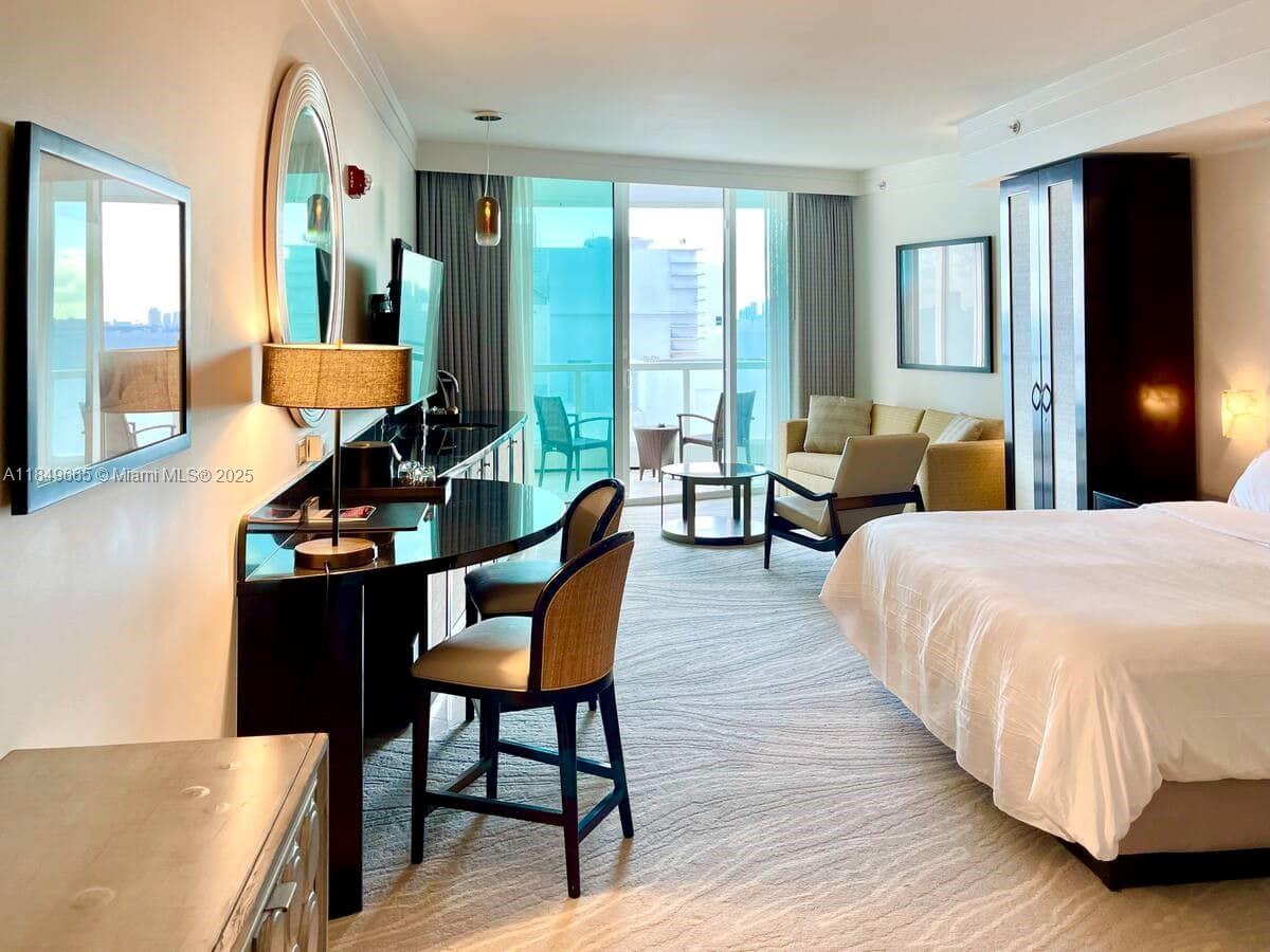 FONTAINEBLEAU III OCEAN C - Residential