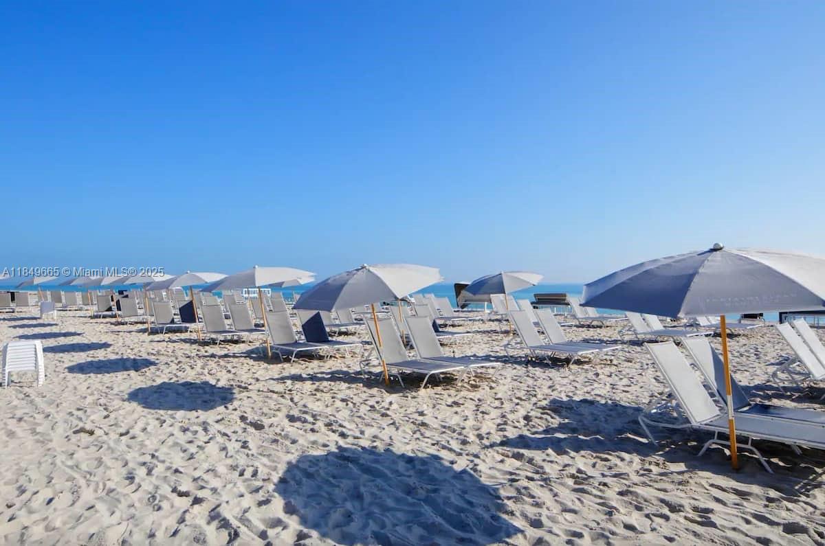 FONTAINEBLEAU III OCEAN C - Residential