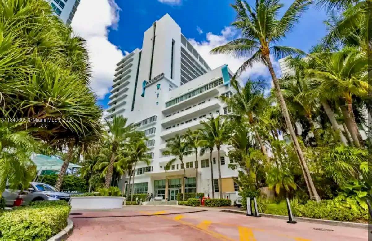 FONTAINEBLEAU III OCEAN C - Residential