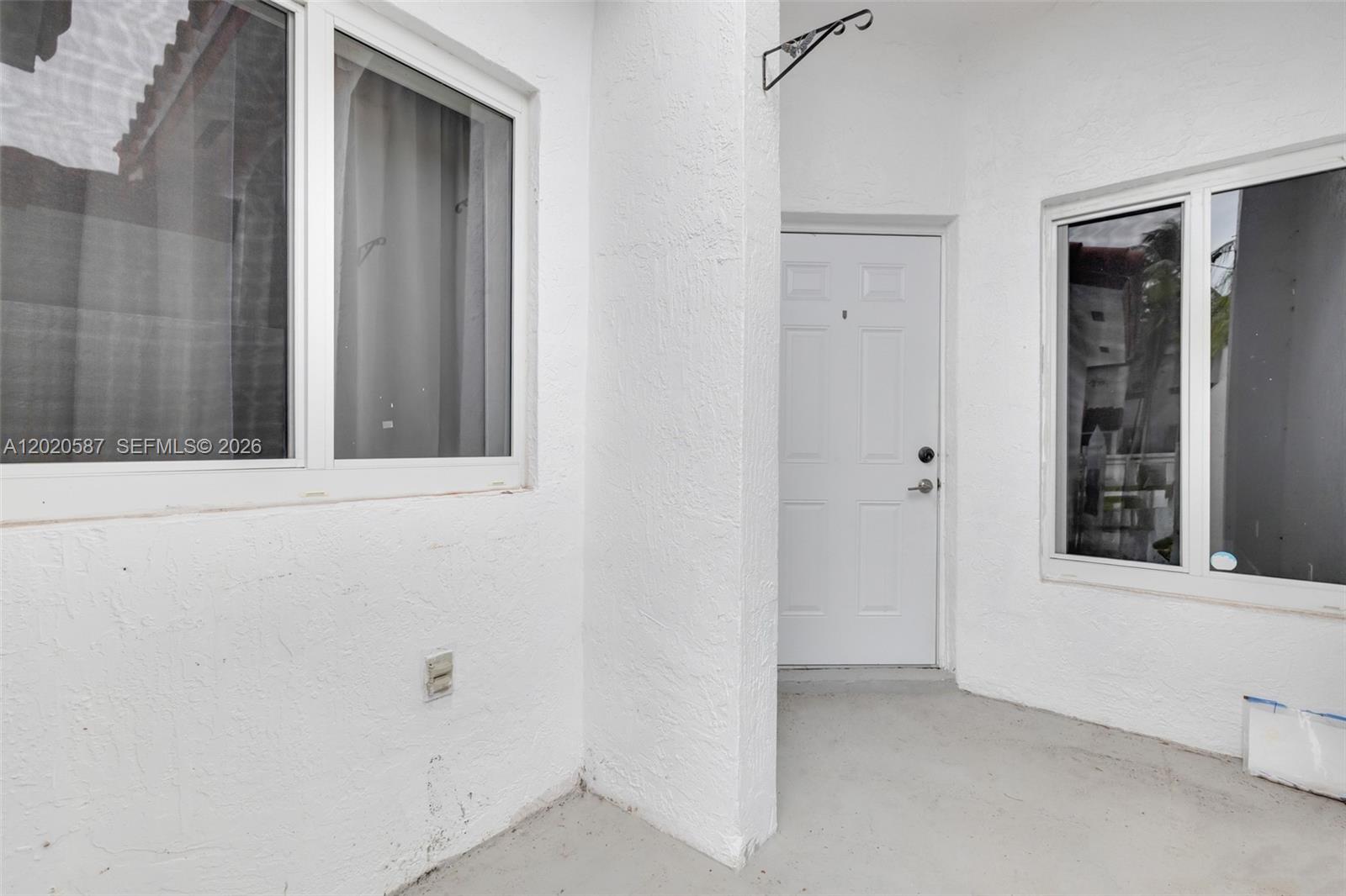 SAGA BAY TOWNHOMES - Residential