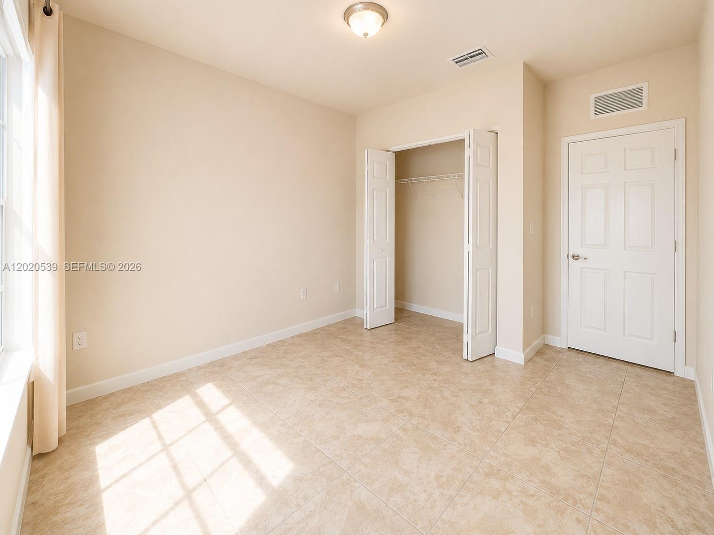 KENDALL COMMONS RESIDENTI - Residential