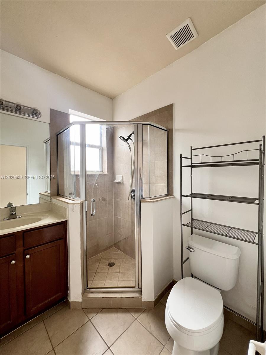 KENDALL COMMONS RESIDENTI - Residential