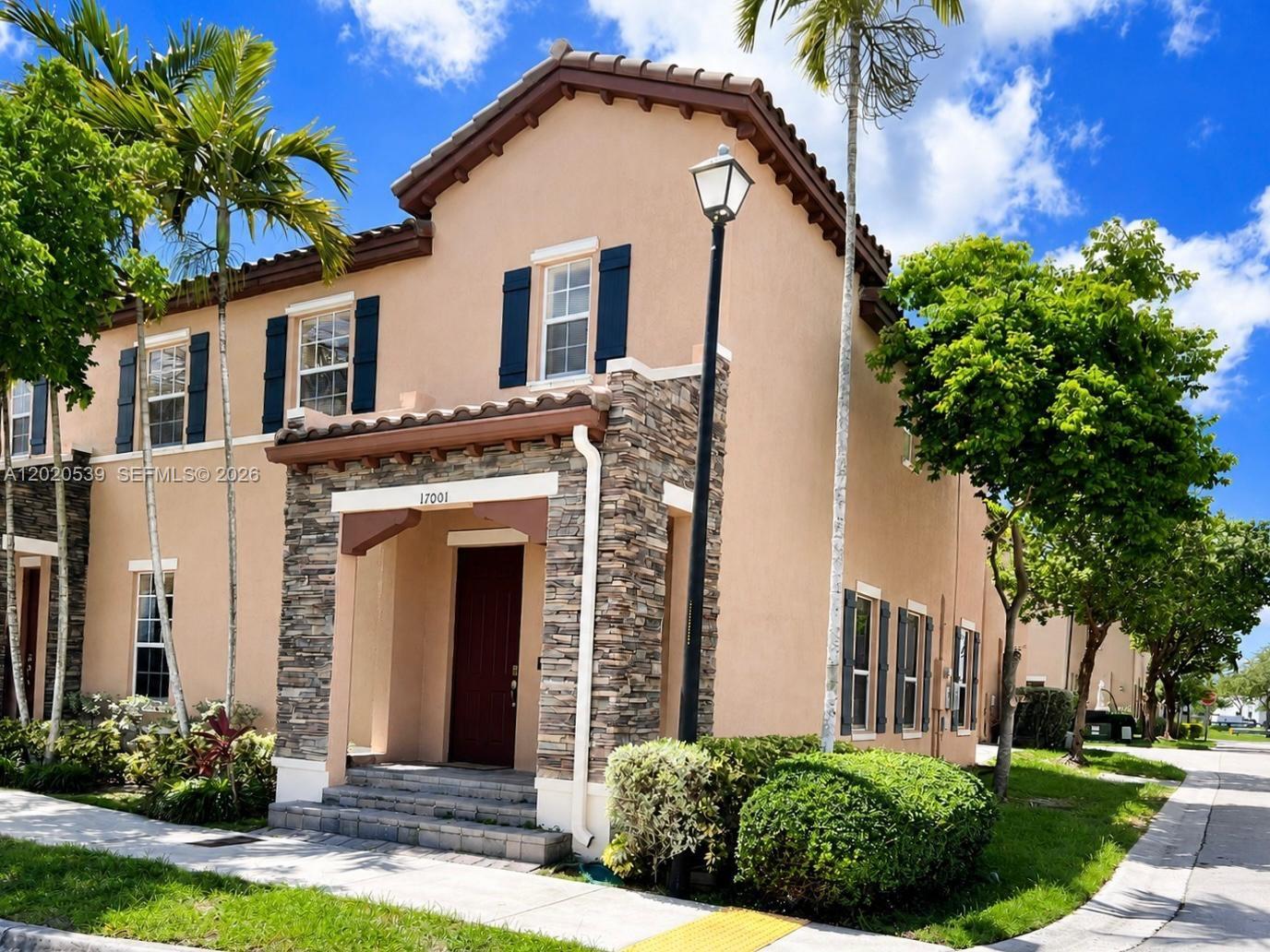 KENDALL COMMONS RESIDENTI - Residential