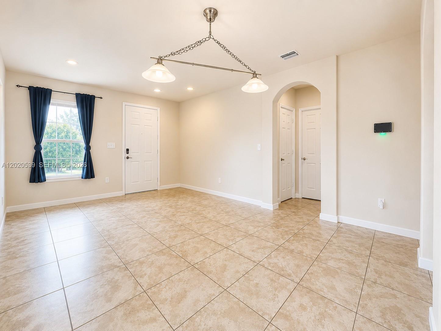 KENDALL COMMONS RESIDENTI - Residential