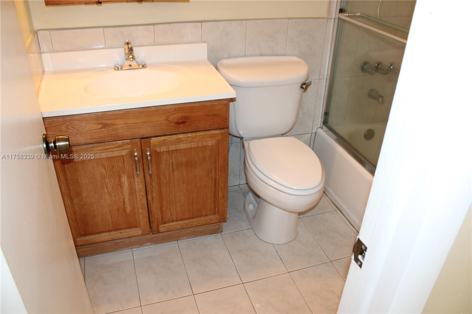 2ND AMEND TO HALF MOON VI - Residential