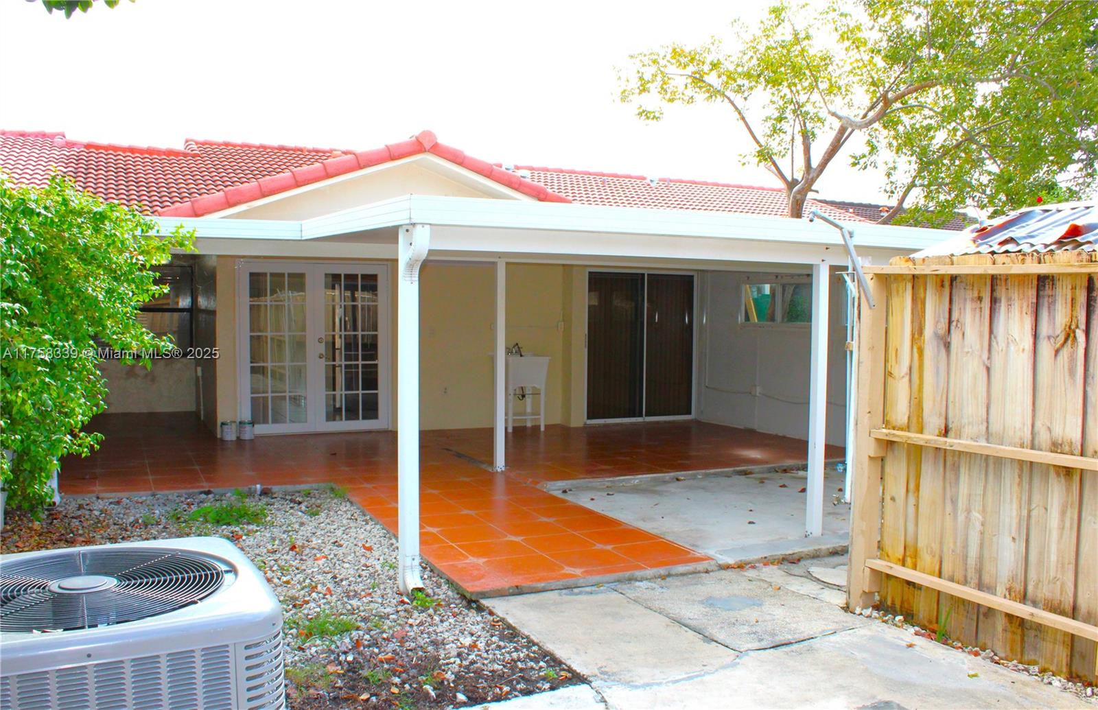 2ND AMEND TO HALF MOON VI - Residential