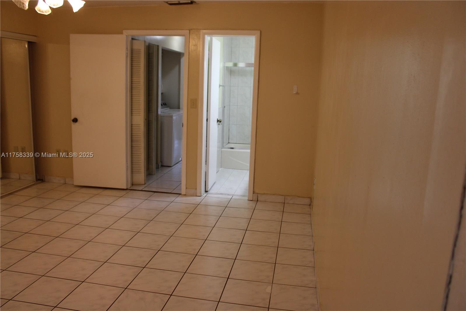 2ND AMEND TO HALF MOON VI - Residential