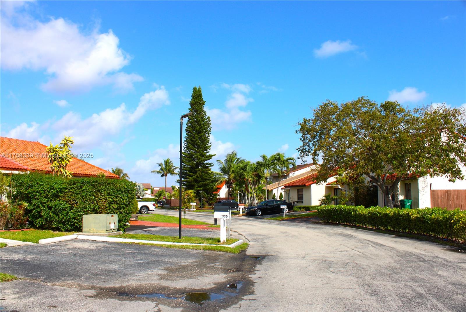 2ND AMEND TO HALF MOON VI - Residential
