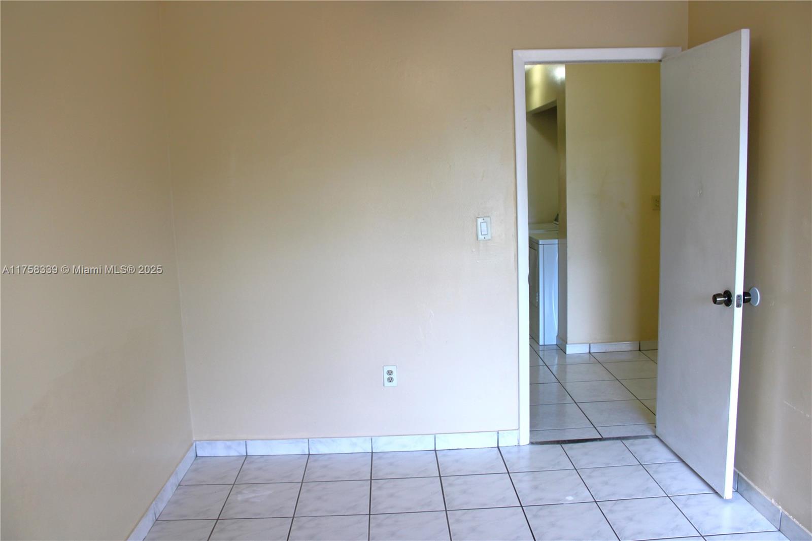 2ND AMEND TO HALF MOON VI - Residential