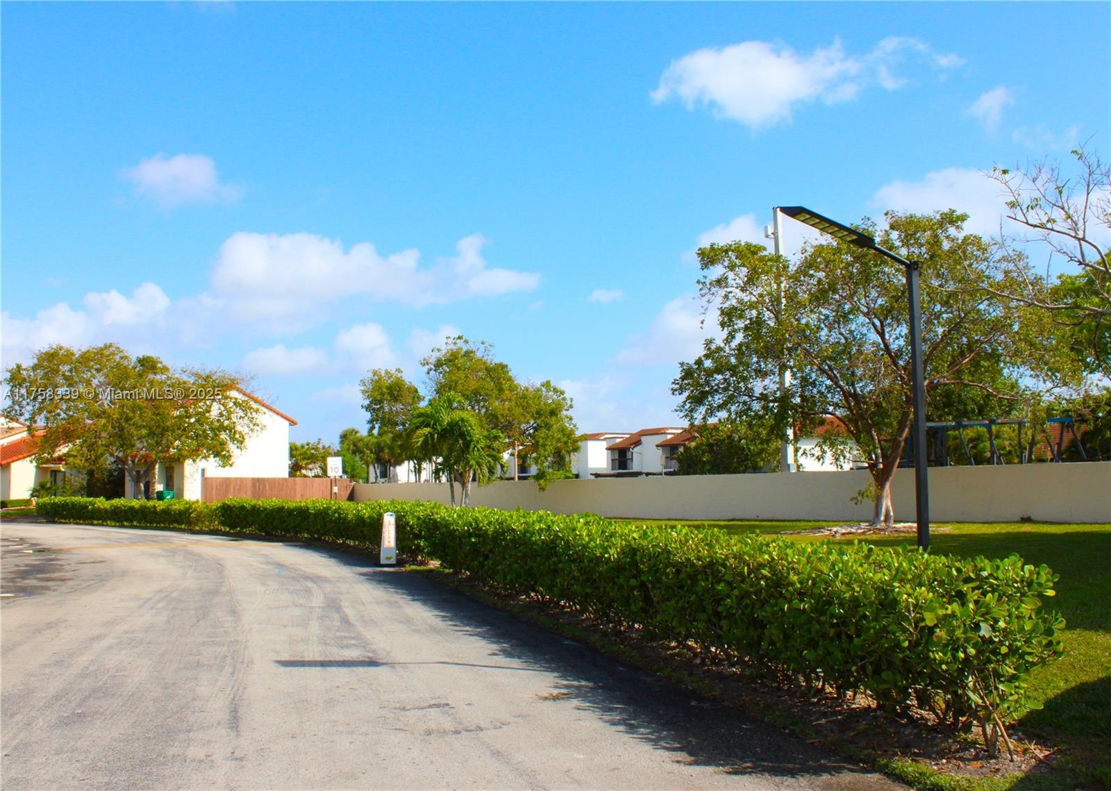 2ND AMEND TO HALF MOON VI - Residential
