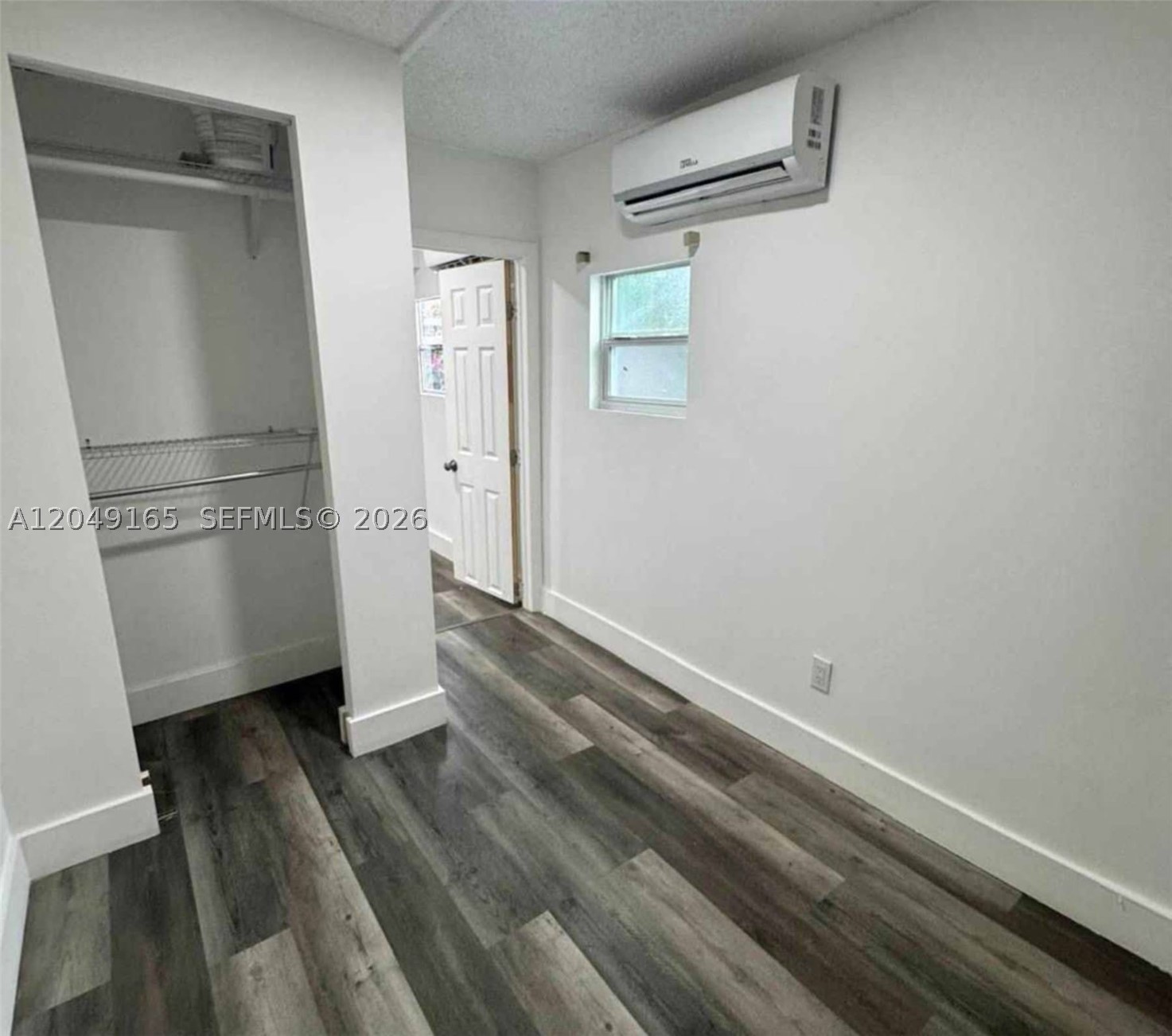 Sunshine Holiday - Residential