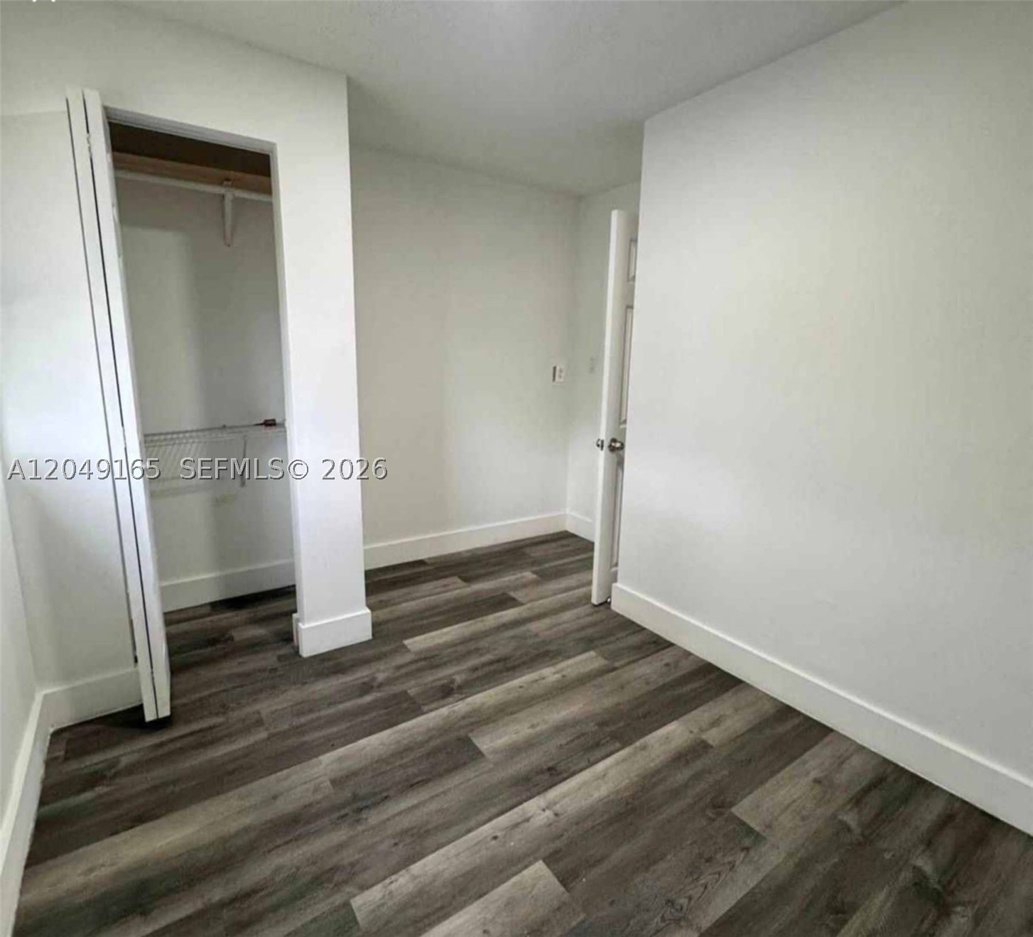 Sunshine Holiday - Residential