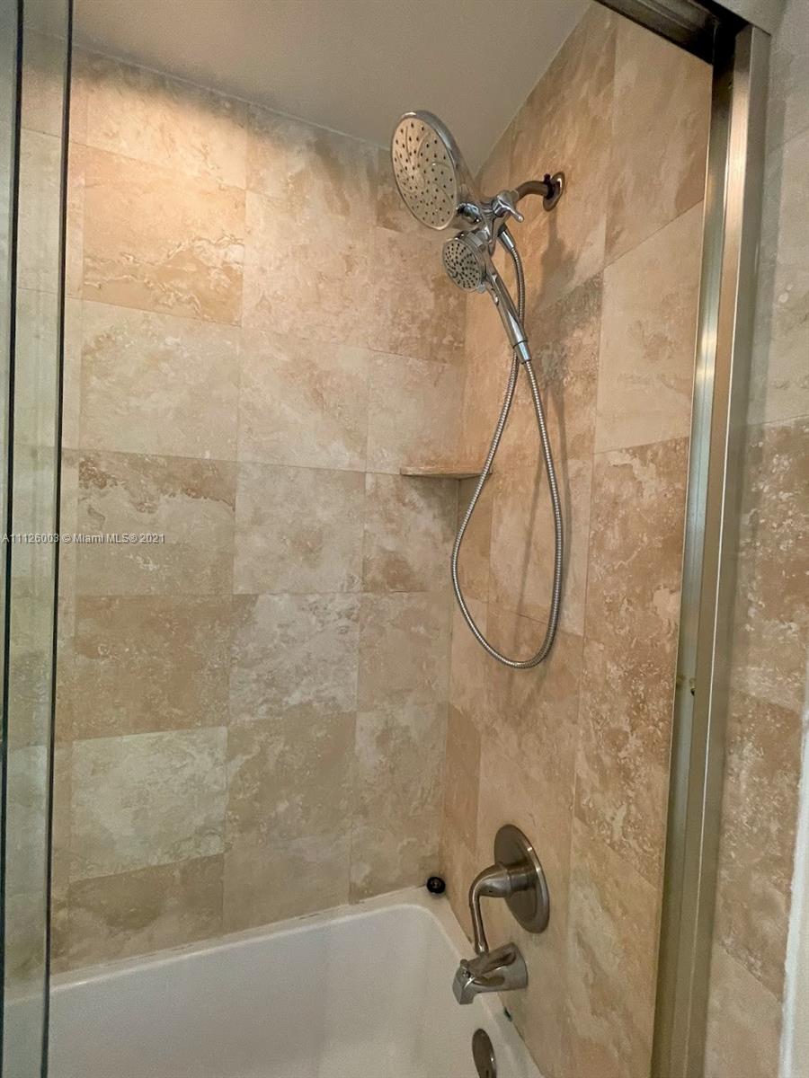DUO CONDO WEST - Residential Lease