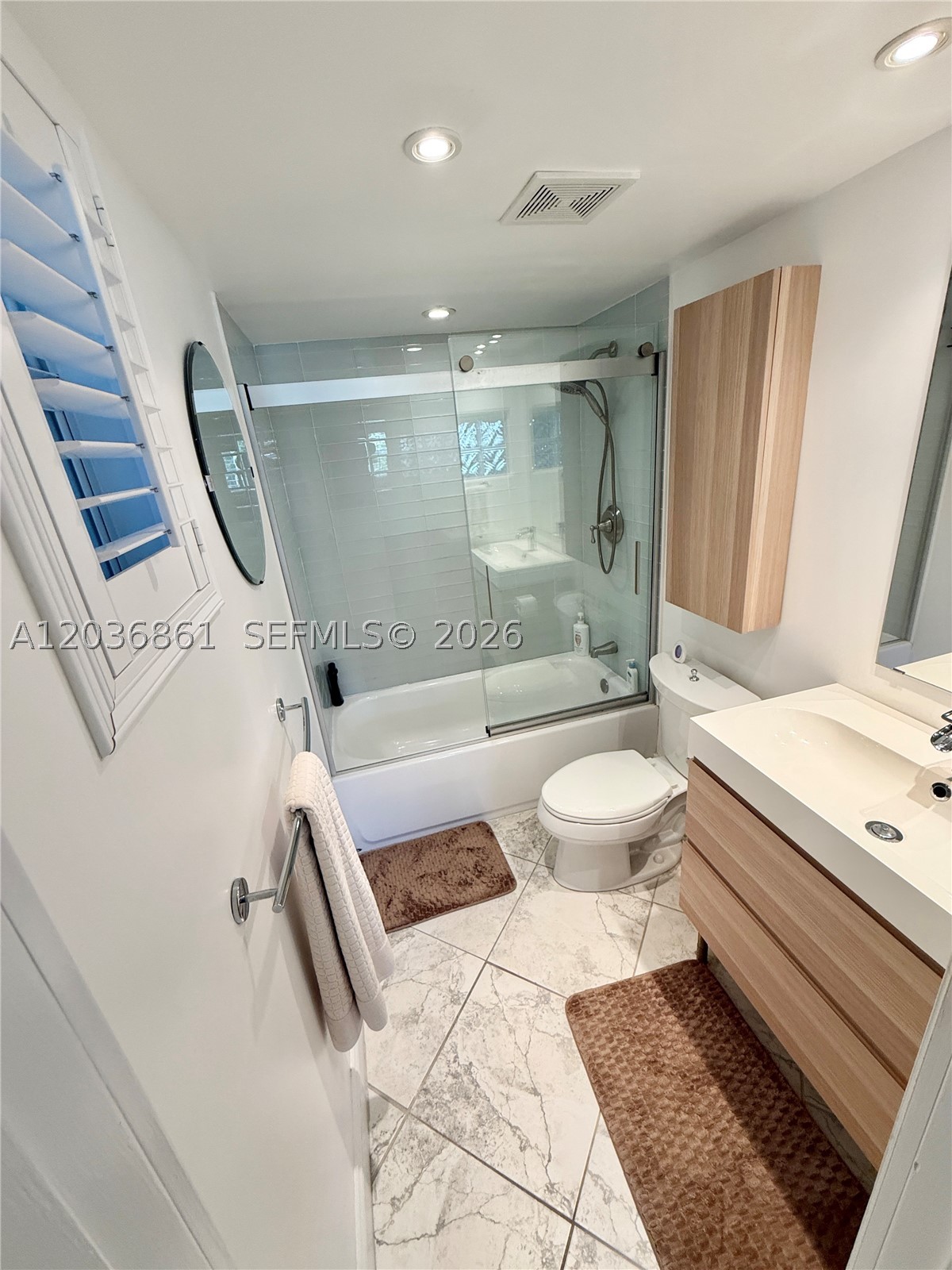 RIO NUEVO B CONDO - Residential
