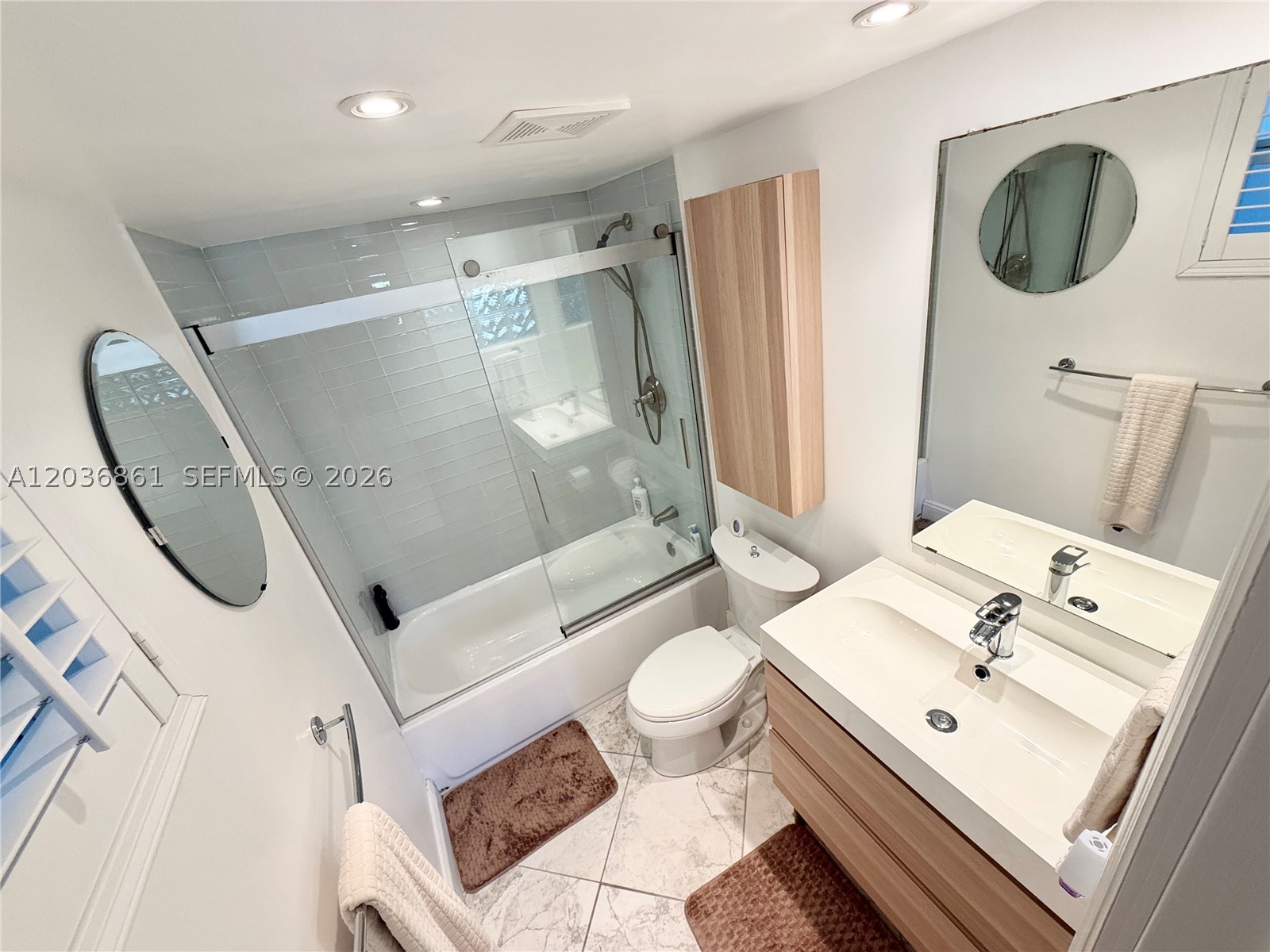 RIO NUEVO B CONDO - Residential