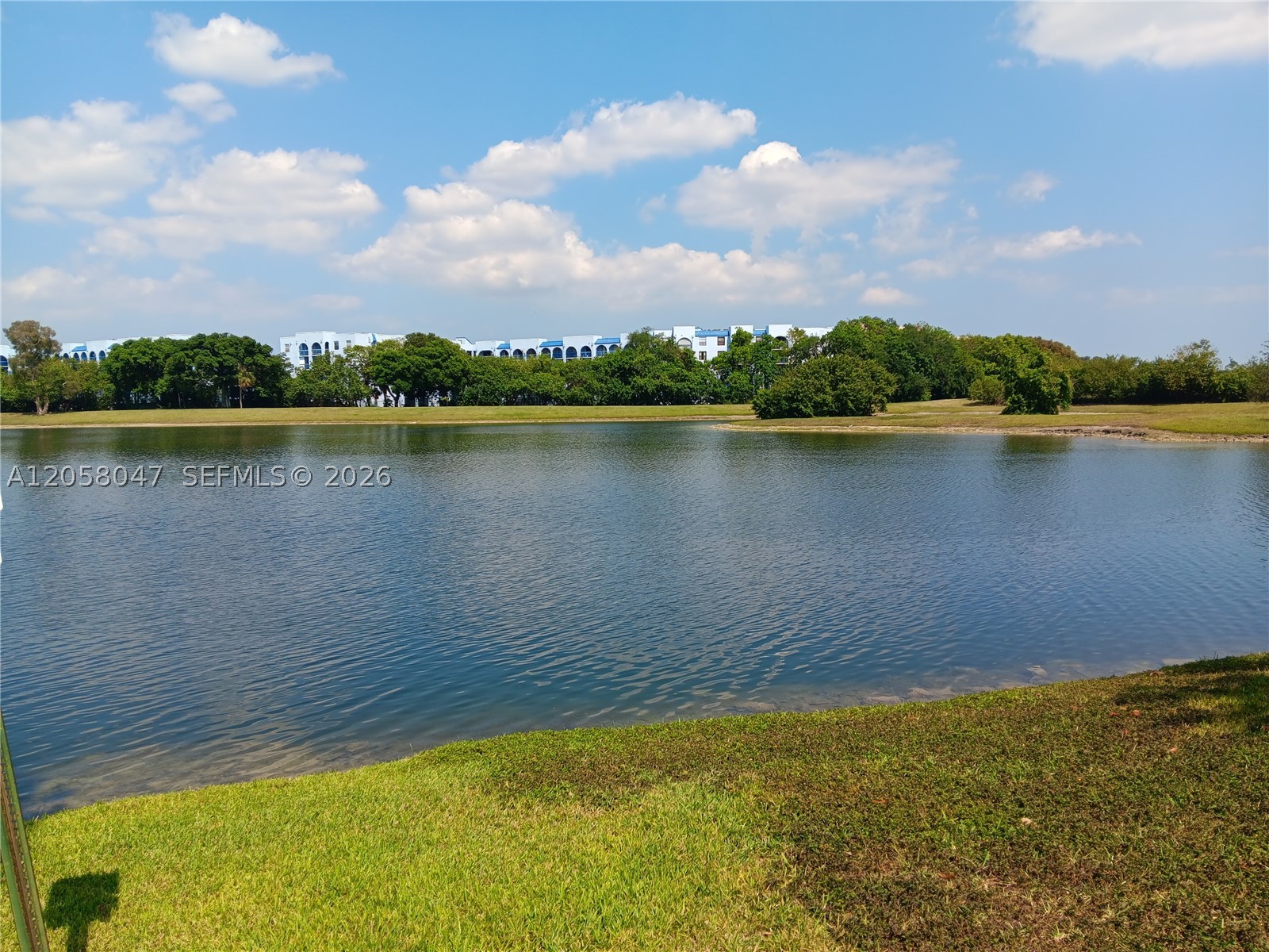 GOLFVIEW CL FONTAINBL PK - Residential