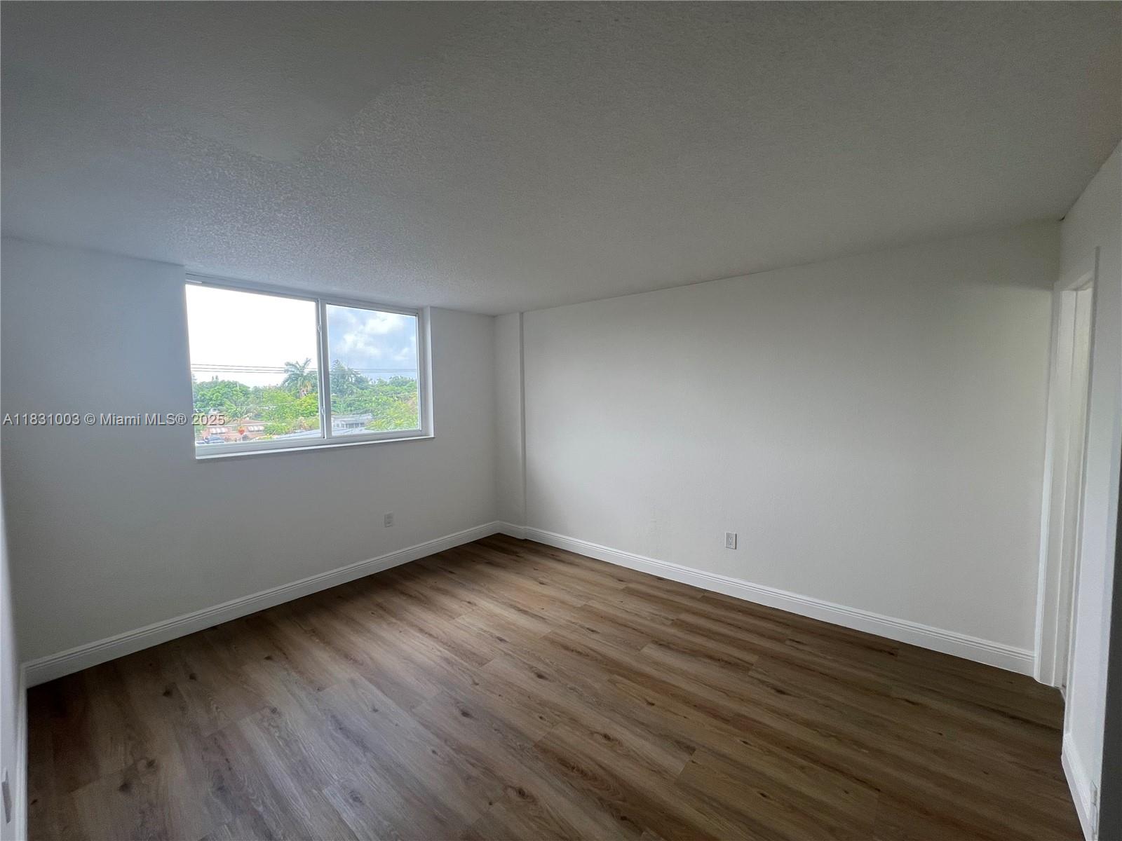 HARBOUR POINTE OF MIAMI C - Residential Lease