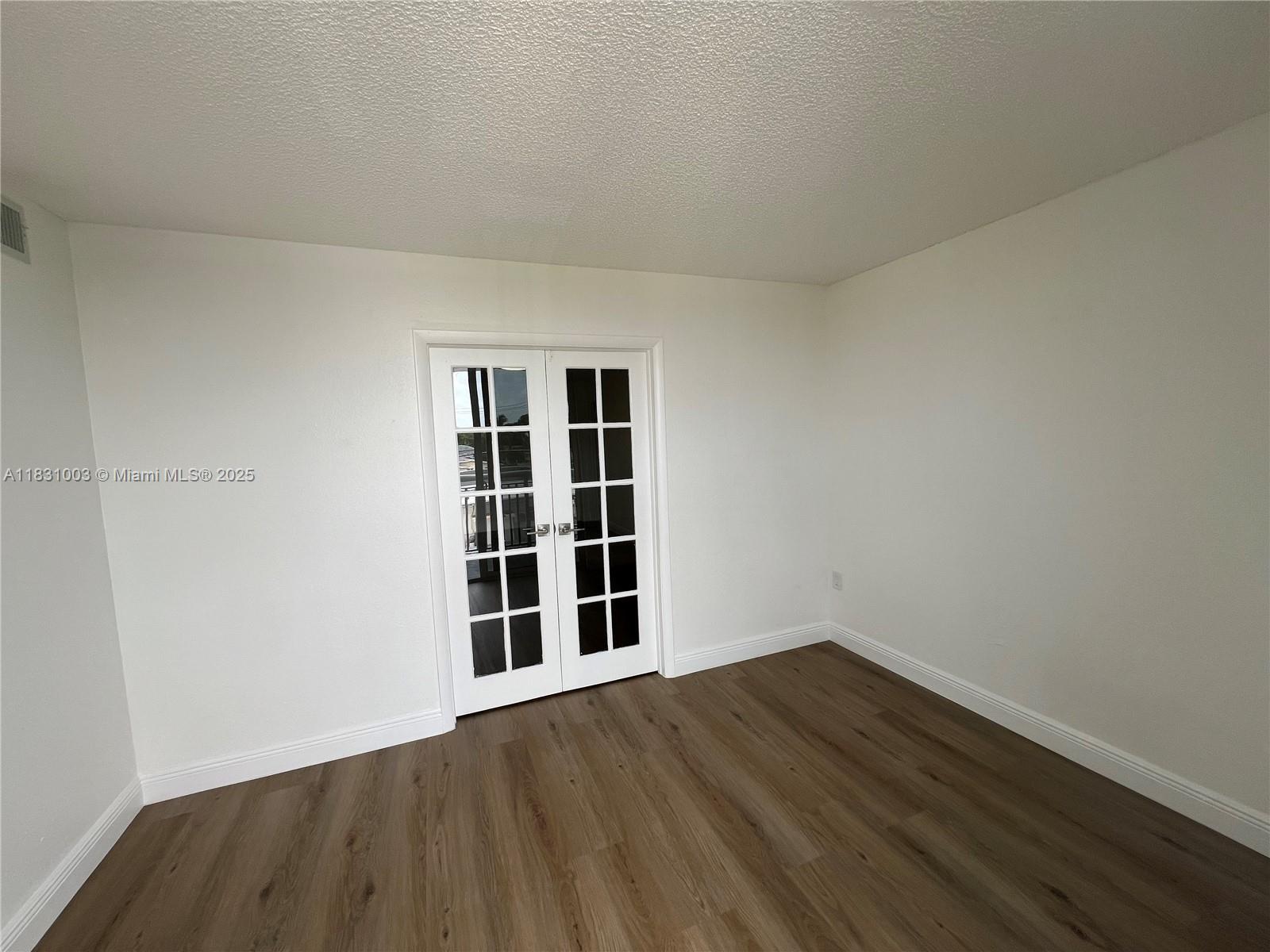 HARBOUR POINTE OF MIAMI C - Residential Lease