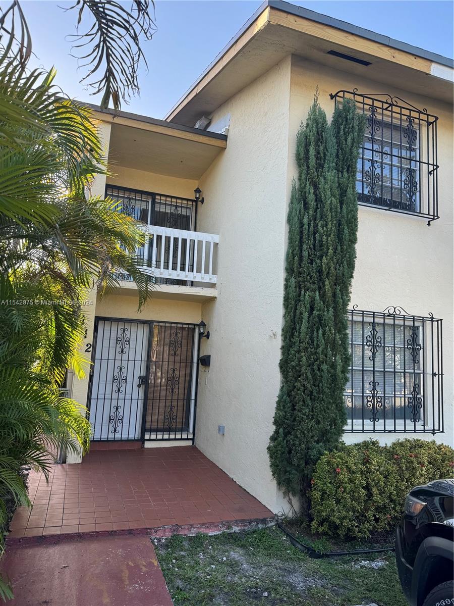 Very Spacious Centrally Located Duplex, 3 bedrooms, 3 full bathrooms, with washer/dryer in unit, backyard and parking. Unit is close to Miami Airport, Coral Gables, Downtown, Wynwood, and Beaches. Terrazzo floor on first floor, ceramic tiles on second floor. One Bedroom and bathroom on the first floor.
