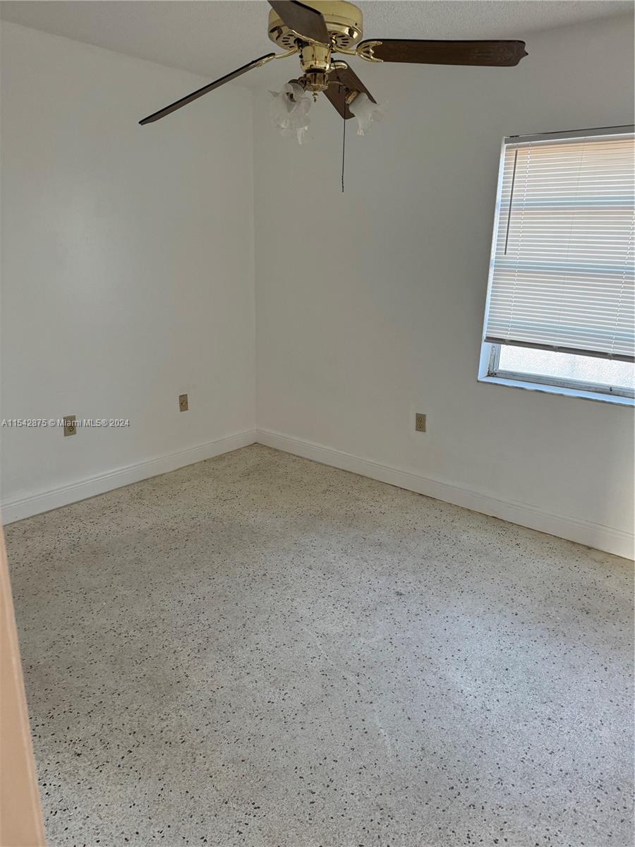 TWELFTH ST MANORS 1ST ADD - Residential Lease