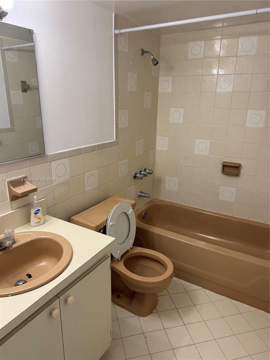 TWELFTH ST MANORS 1ST ADD - Residential Lease