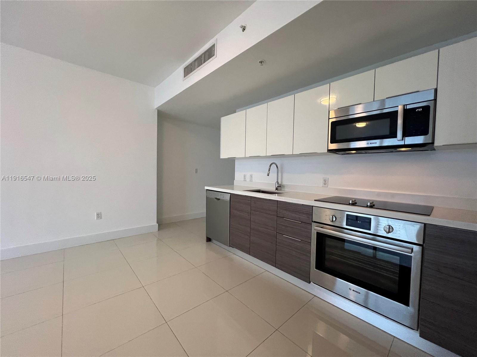 BRICKELL TEN CONDO - Residential Lease
