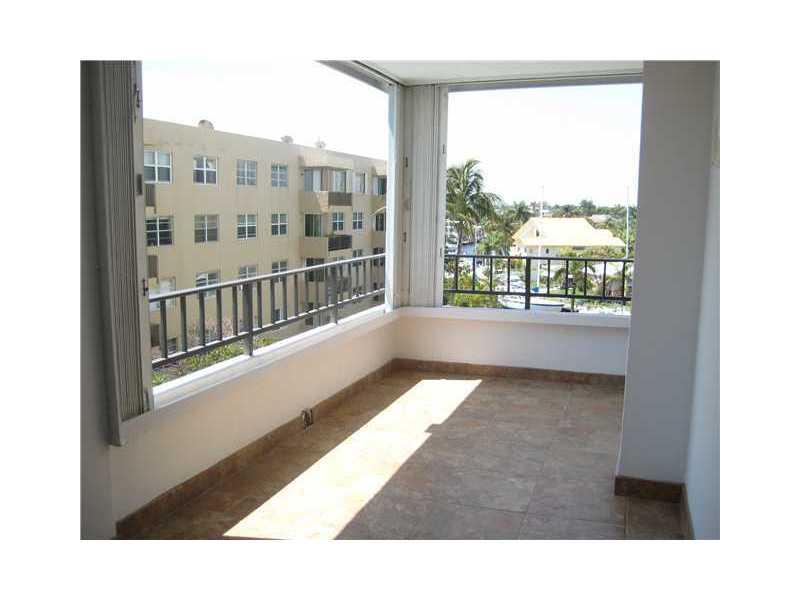 EMERALD TOWER CONDO - Residential Lease