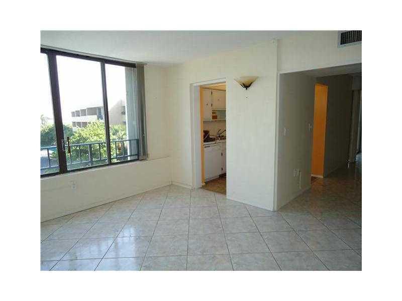 EMERALD TOWER CONDO - Residential Lease