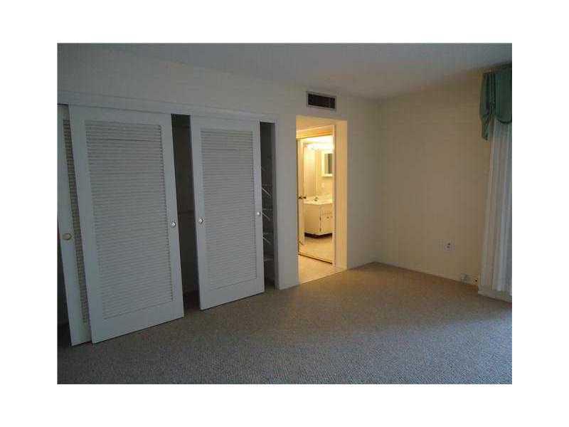 EMERALD TOWER CONDO - Residential Lease