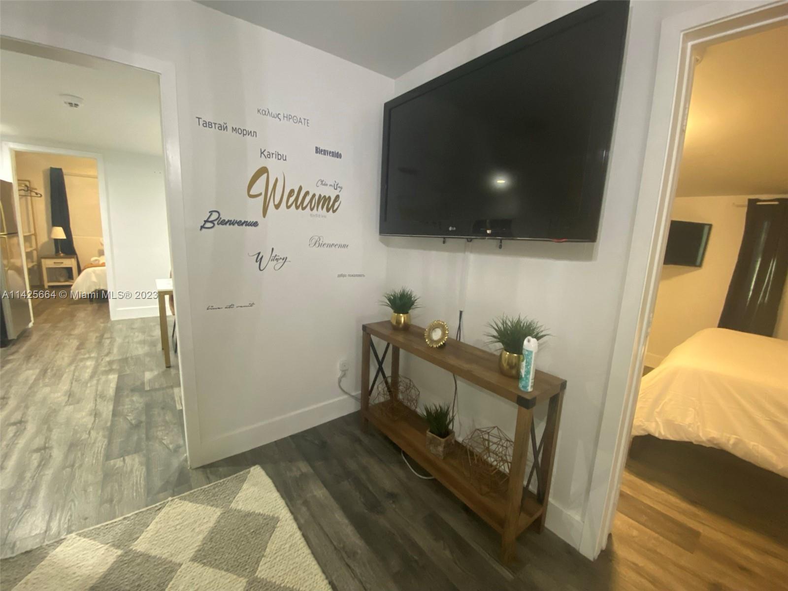 LAWRENCE EST LAND COS SUB - Residential Lease