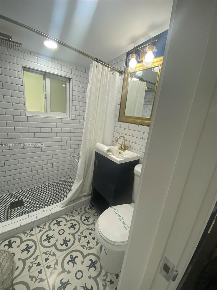 LAWRENCE EST LAND COS SUB - Residential Lease
