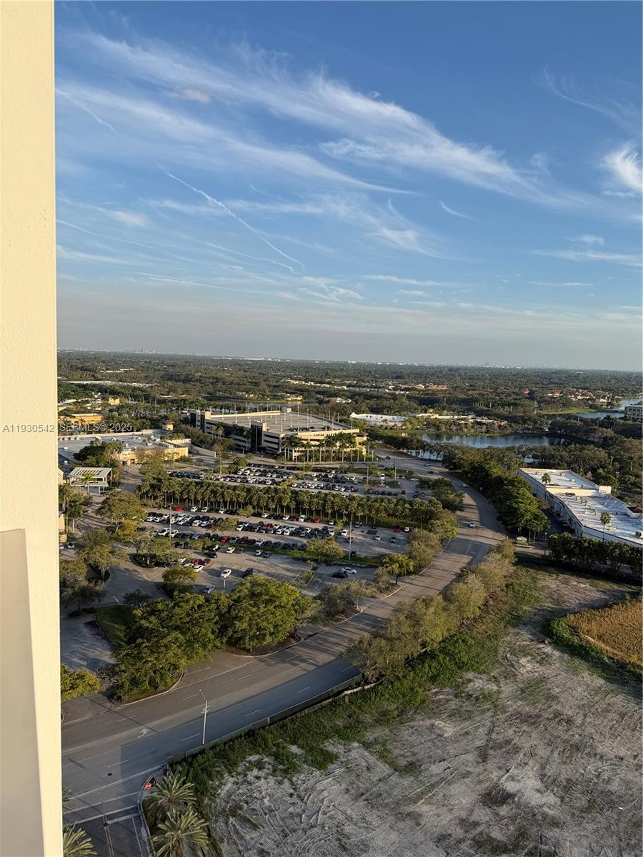 METROPICA NORTH TOWER ONE - Residential