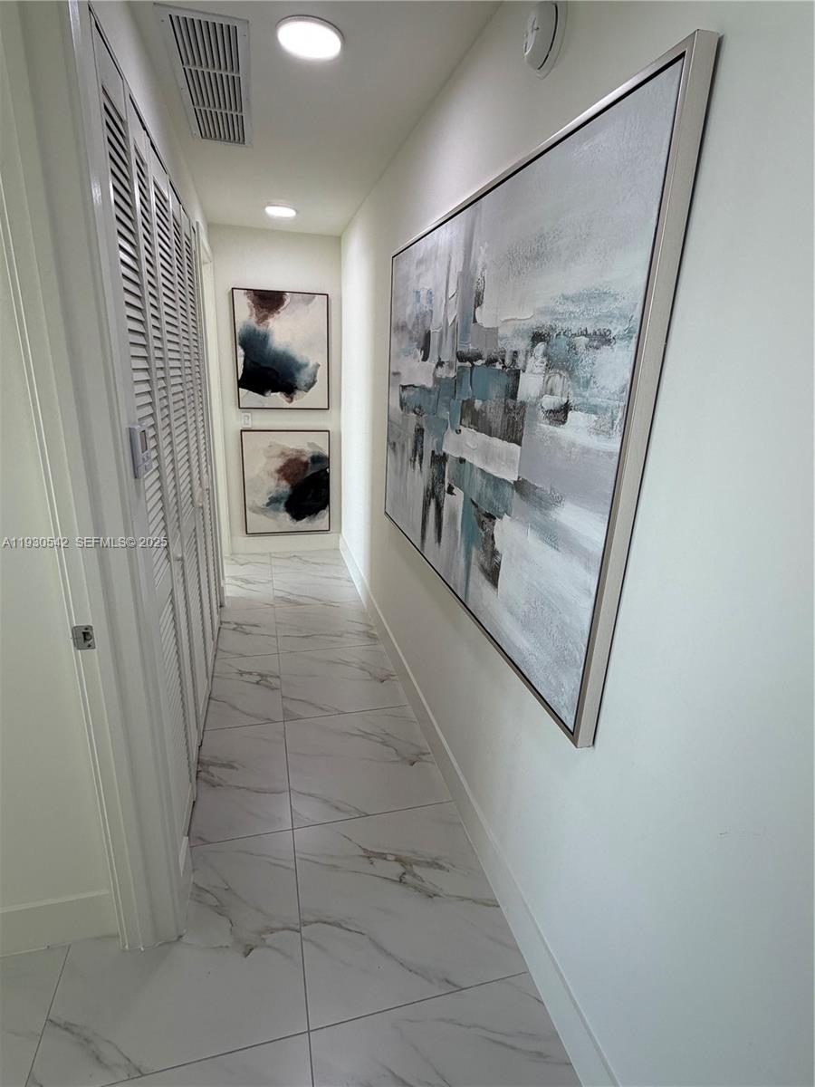 METROPICA NORTH TOWER ONE - Residential