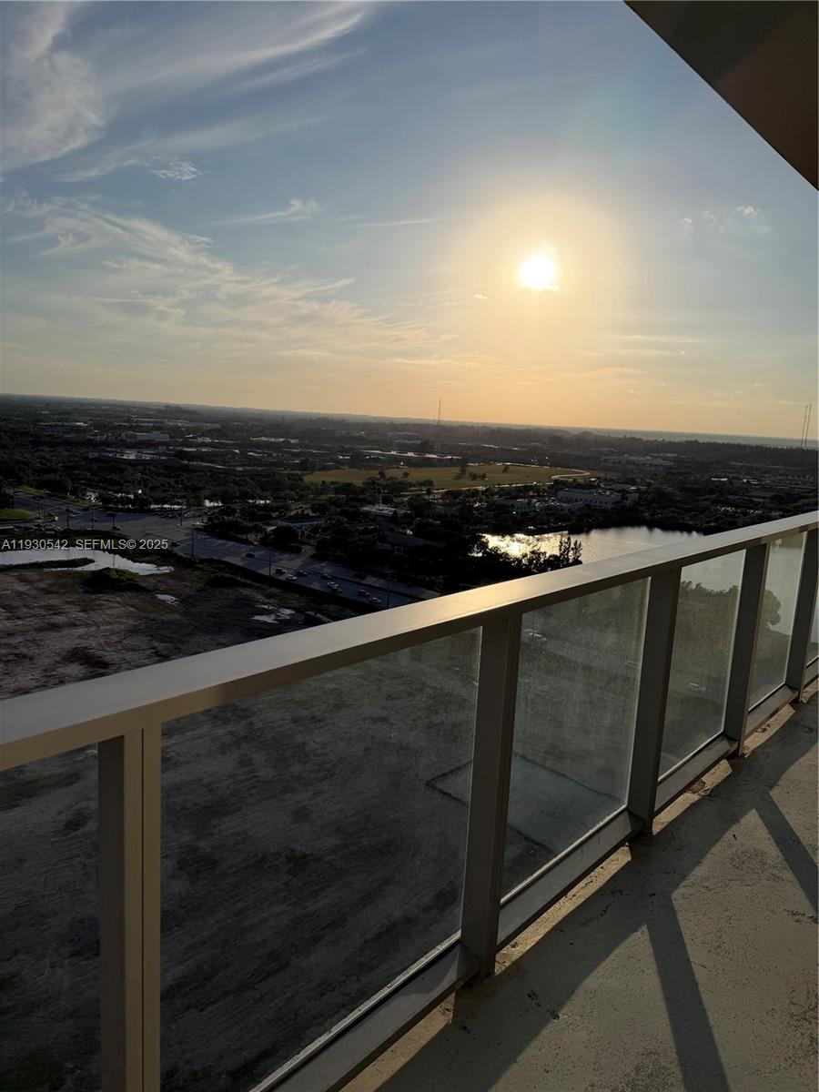 METROPICA NORTH TOWER ONE - Residential
