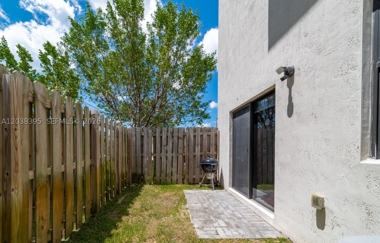 HIGHLAND AT PARK CENTRAL - Residential