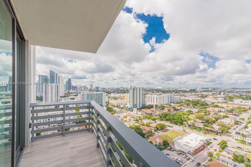 ICON BAY CONDO - Residential Lease