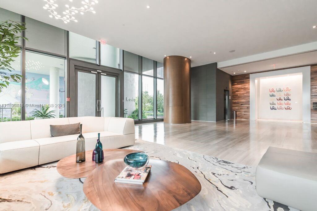 ICON BAY CONDO - Residential Lease