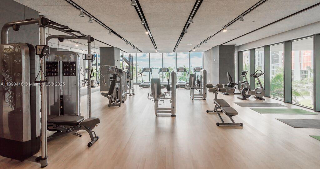 ICON BAY CONDO - Residential Lease