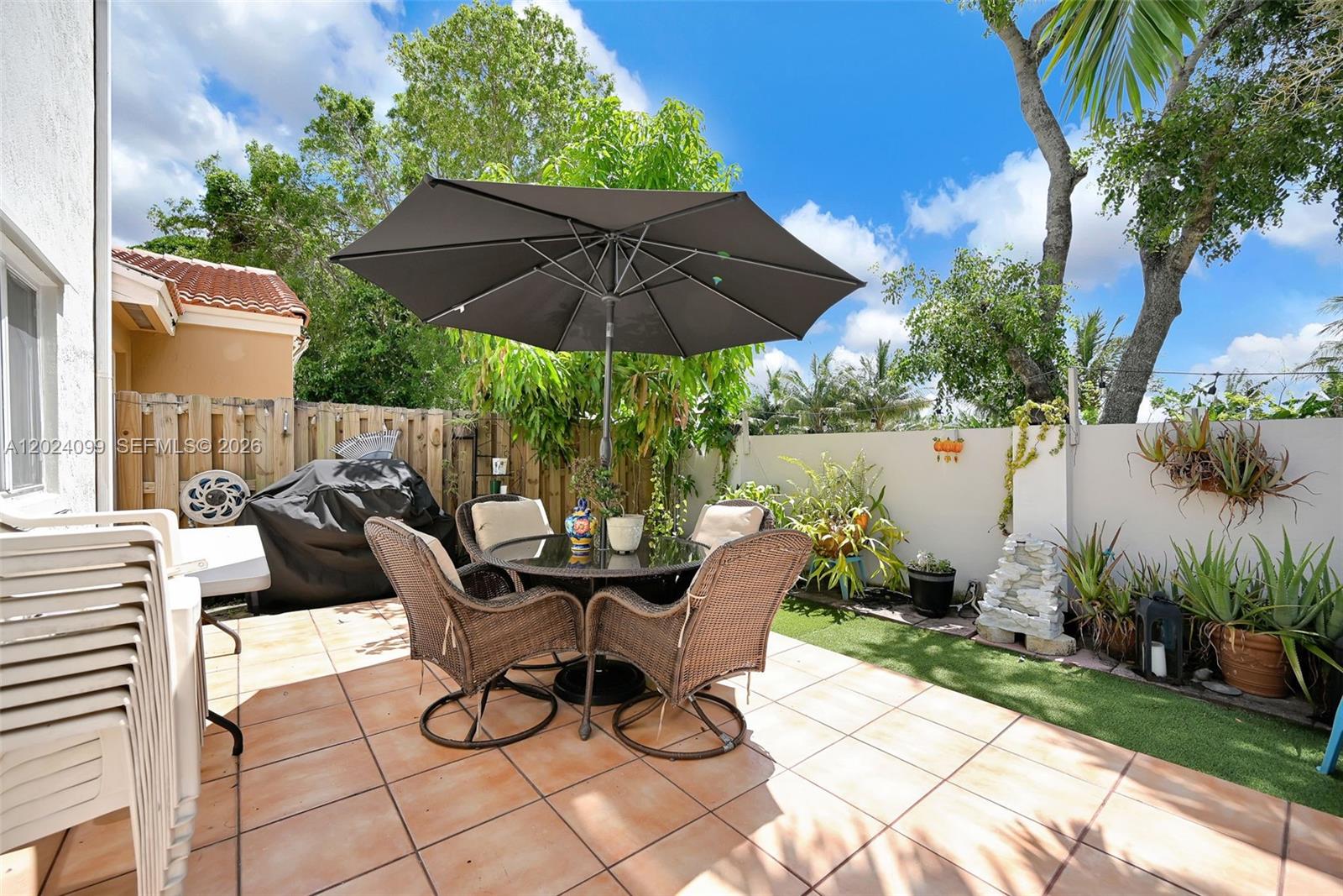 FOREST LAKES VILLAS - Residential