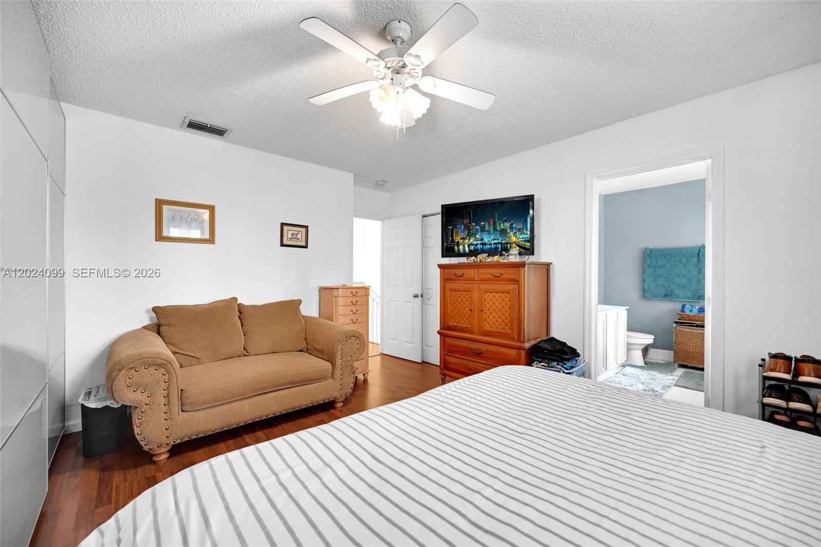 FOREST LAKES VILLAS - Residential