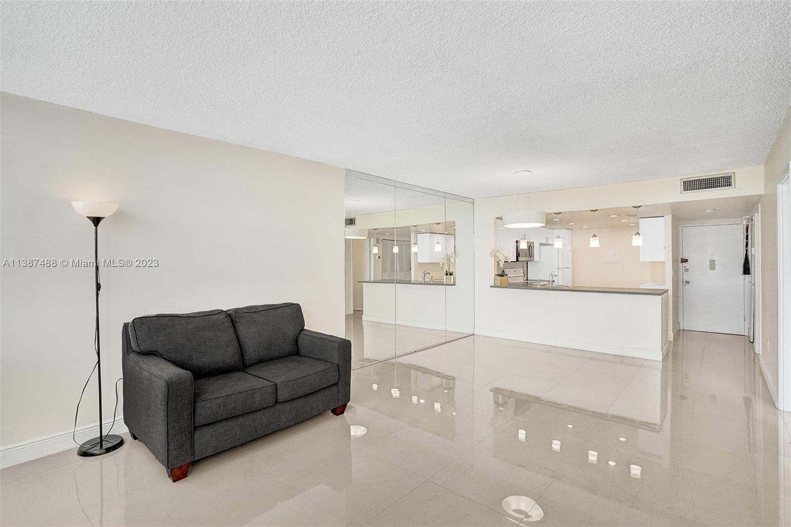 BUCKLEY TOWERS CONDO - EA - Residential