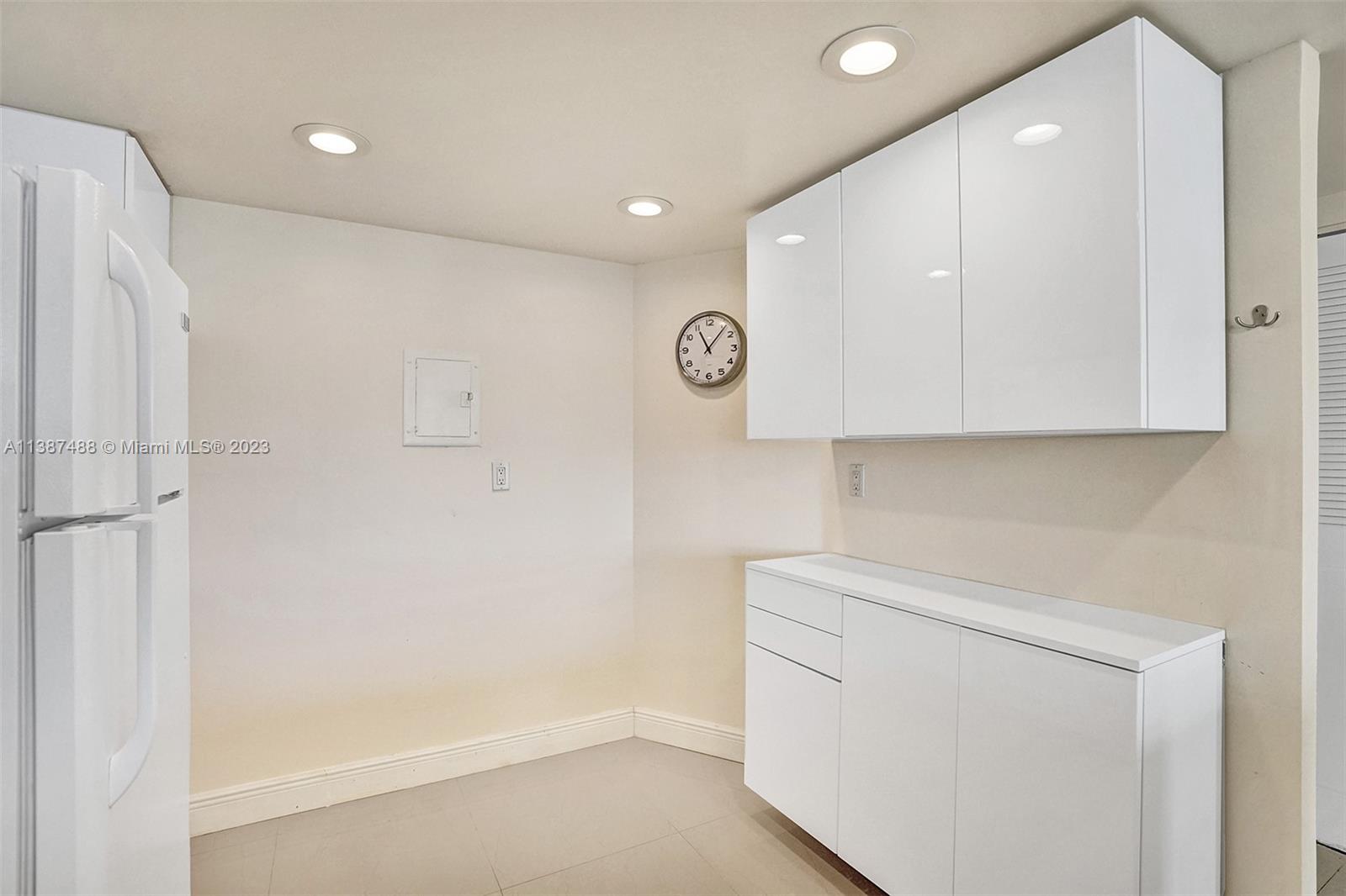 BUCKLEY TOWERS CONDO - EA - Residential