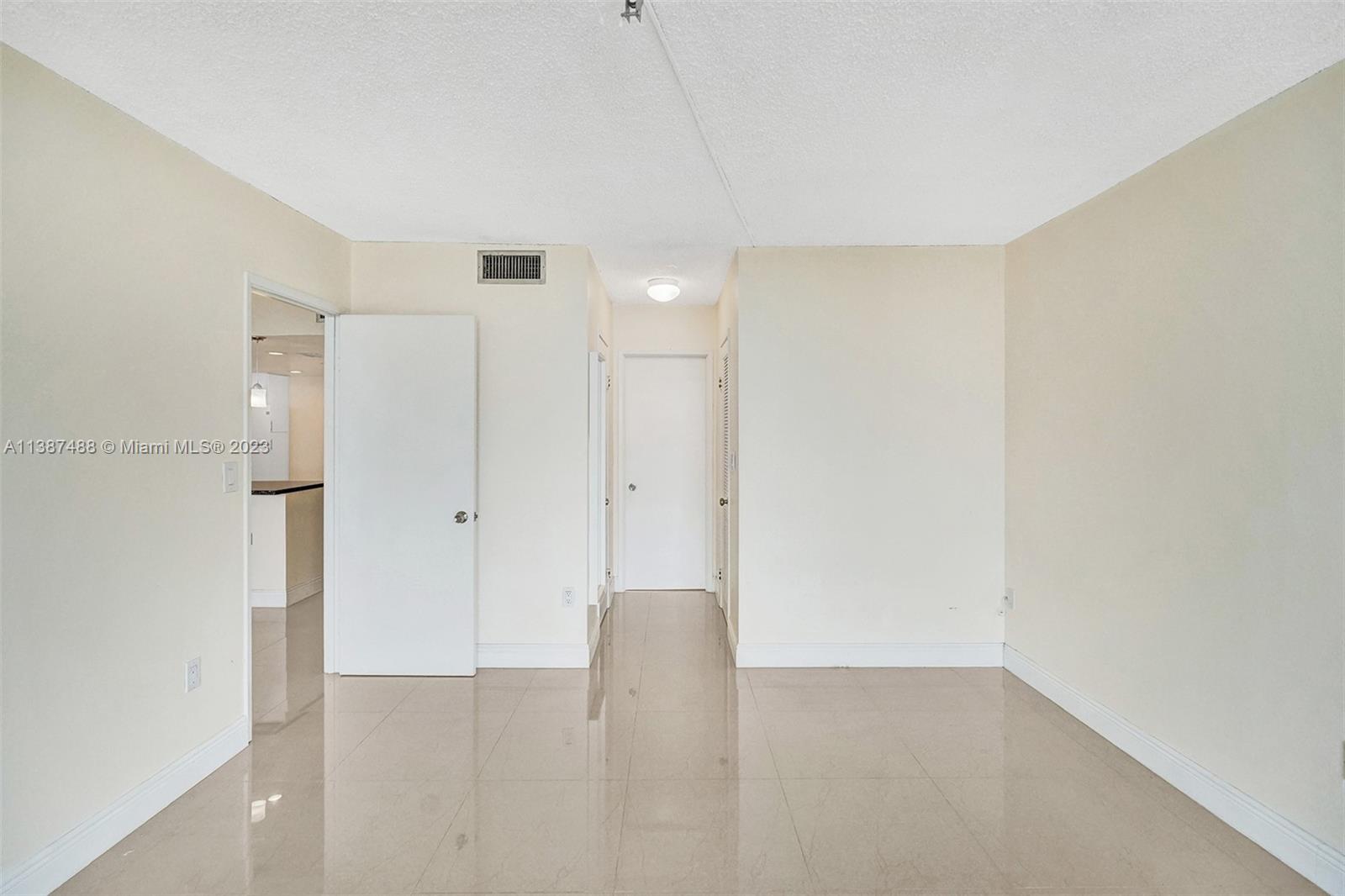 BUCKLEY TOWERS CONDO - EA - Residential