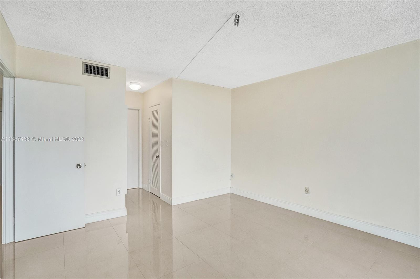 BUCKLEY TOWERS CONDO - EA - Residential